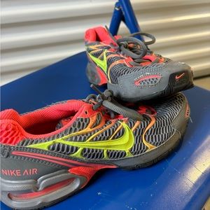 Like new Nike size 6 only worn a couple of times